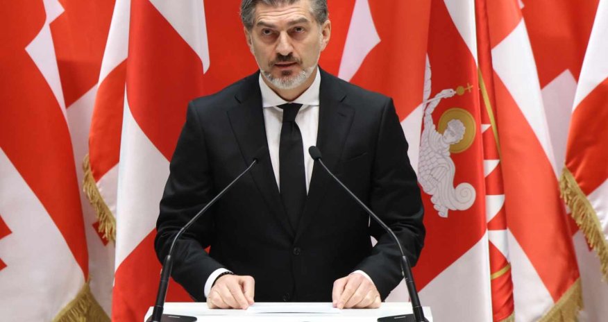 Gürcüstan prezidenti 613 məhbusu əfv edib