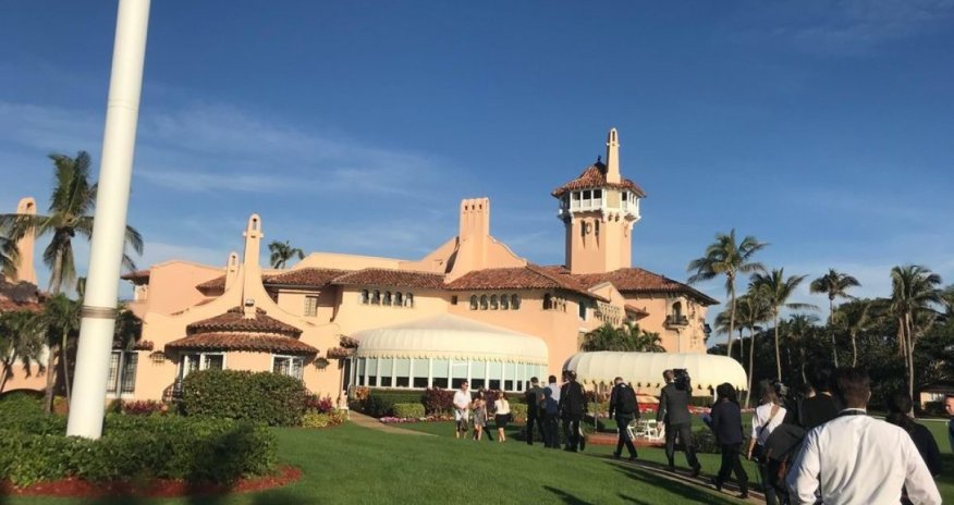 Milyarderlər Trampın ayağına gəlib