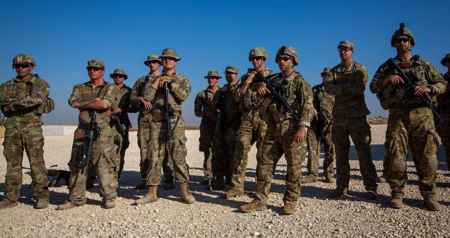 Tramp transseksuallara ABŞ ordusunda xidmət etməyi qadağan edir