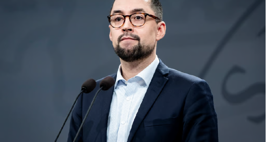 Qrenlandiyanın baş naziri Trampla görüşmək istəyir