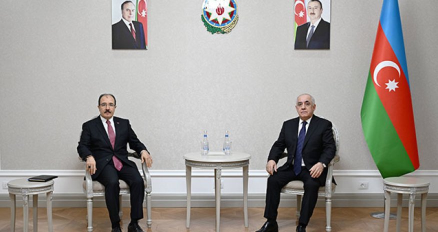 Əli Əsədov Cahit Bağçını qəbul edib