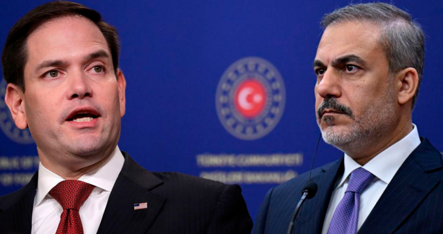 Глава МИД Турции провел телефонный разговор с новым госсекретарем США