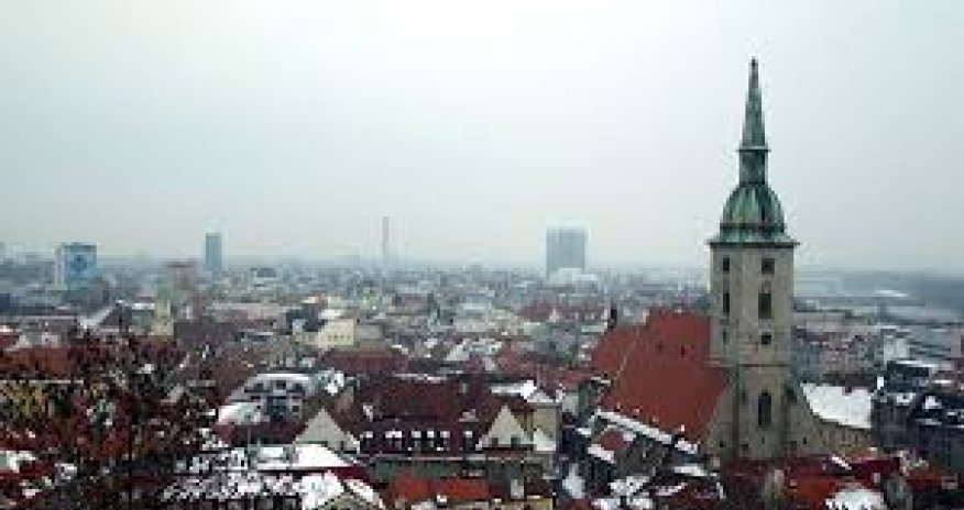 Неизвестные обстреляли посольство Венесуэлы в Боливии