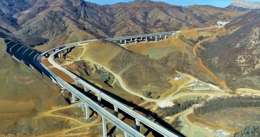 Prezident Qarabağdakı son görülən işlərdən danışıb