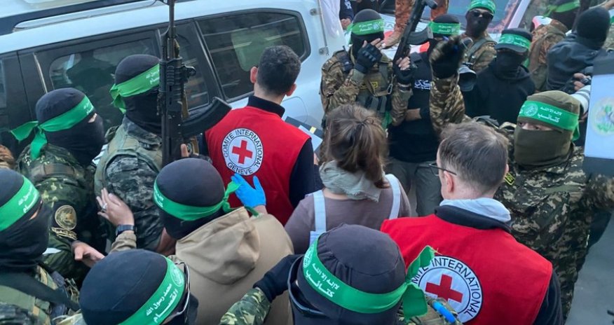 HƏMAS israilli girovu Beynəlxalq Qızıl Xaç Komitəsinə təhvil verib