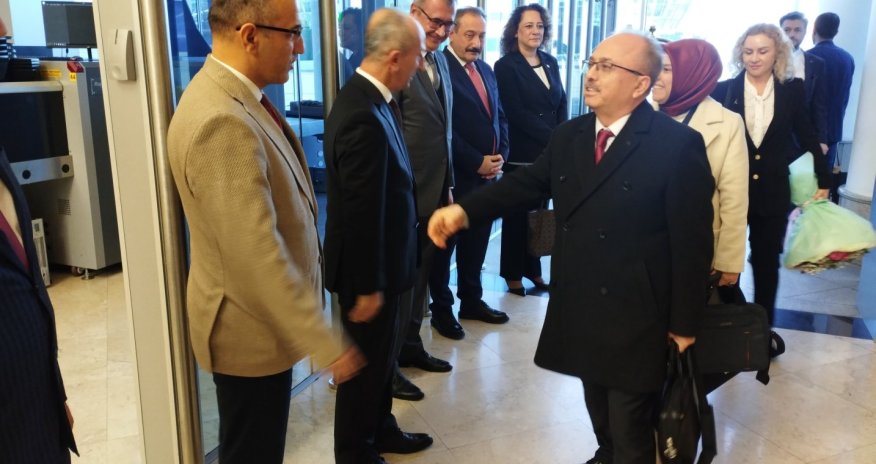 Türkiyənin yeni təyin olunan səfiri Azərbaycandadır