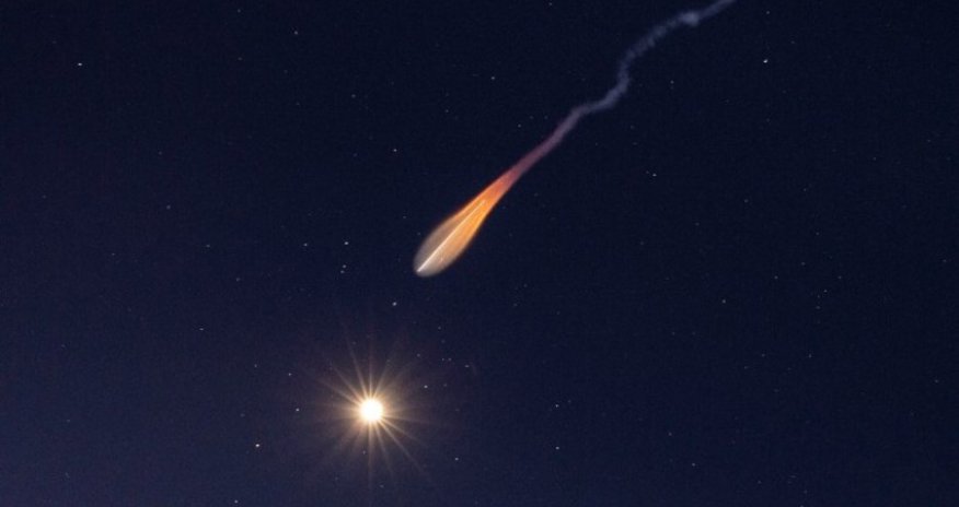 Ракета SpaceX вывела на орбиту 22 мини-спутника Starlink