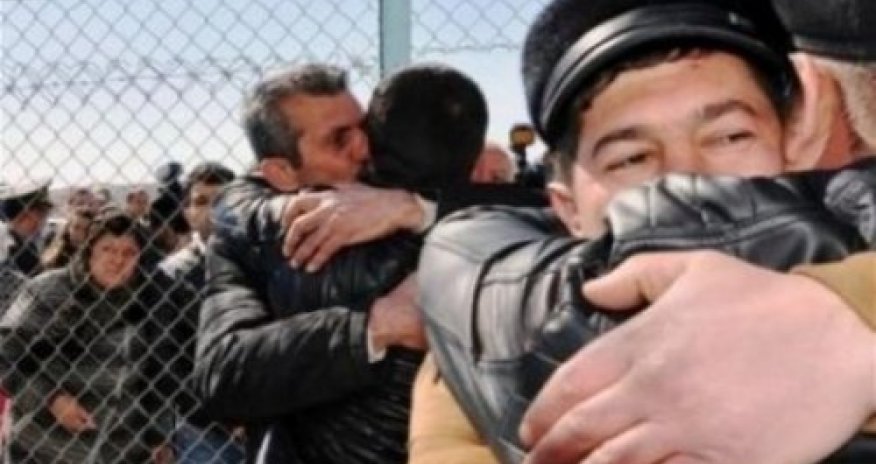 Deputat təklif edir ki, 28 maya qədər amnistiya aktı hazırlansın