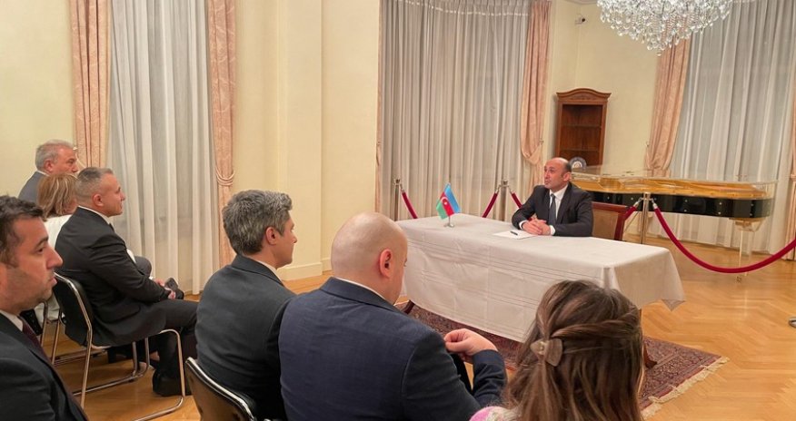 Новоназначенный посол в Нидерландах встретился с членами азербайджанской общины