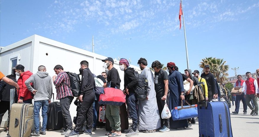 Сотни тысяч сирийцев вернулись на родину