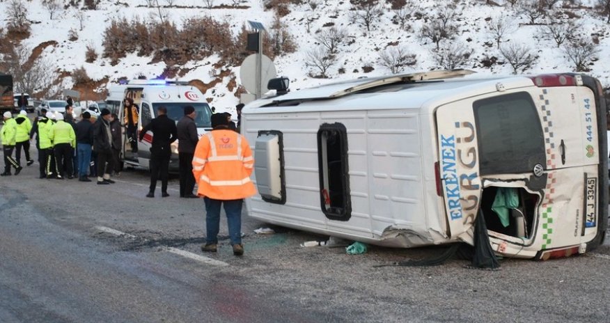 Türkiyədə sərnişin avtobusu aşıb, xəsarət alanlar var