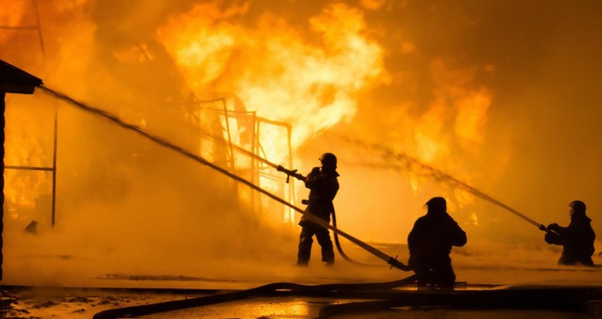 На заводе в Южной Корее взорвался резервуар для хранения нефти