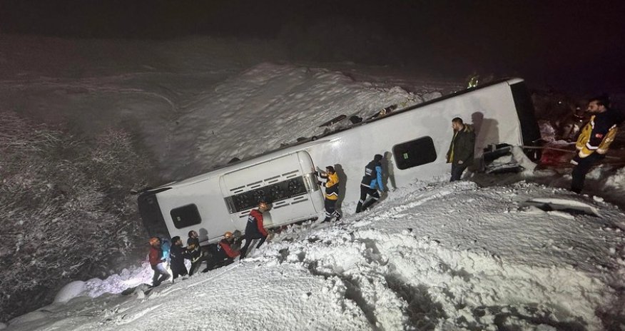 Türkiyədə avtobus aşıb, ölən və yaralananlar var