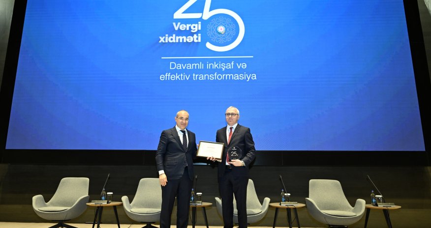 
Bank Respublika "Bank və sığorta sahəsi üzrə məşğulluğun inkişafına verdiyi töhfəyə görə" xüsusi mükafata layiq görülüb