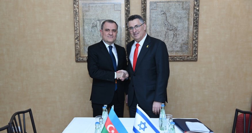 Ceyhun Bayramov israilli həmkarı ilə görüşüb