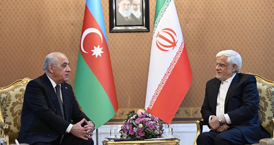Əli Əsədov İranın Birinci vitse-prezidenti ilə görüşüb