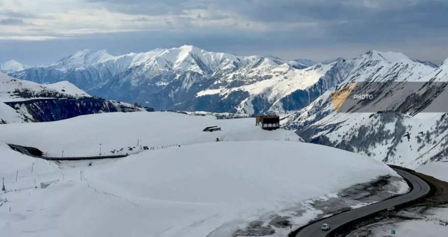 Qar uçqununa görə Rusiya ilə Gürcüstan arasındakı yol bağlanıb