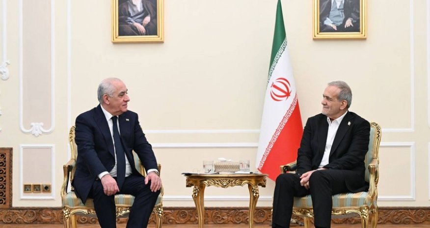 Əli Əsədov Tehranda İran Prezidenti ilə görüşüb