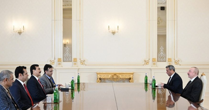 Президент Азербайджана Ильхам Алиев принял председателя Сената Пакистана