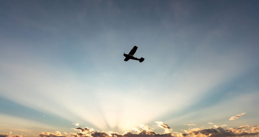 Hava iki təyyarə toqquşub - Pilotar ölüb
