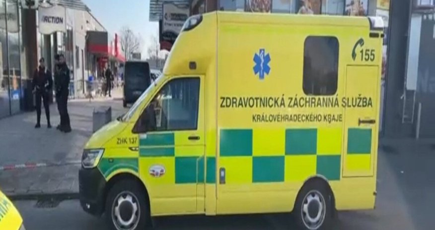 В Чехии в результате нападения человека с ножом погибли 2 человека