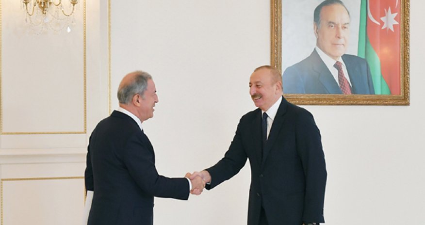 Prezident Hulisi Akarı qəbul edib