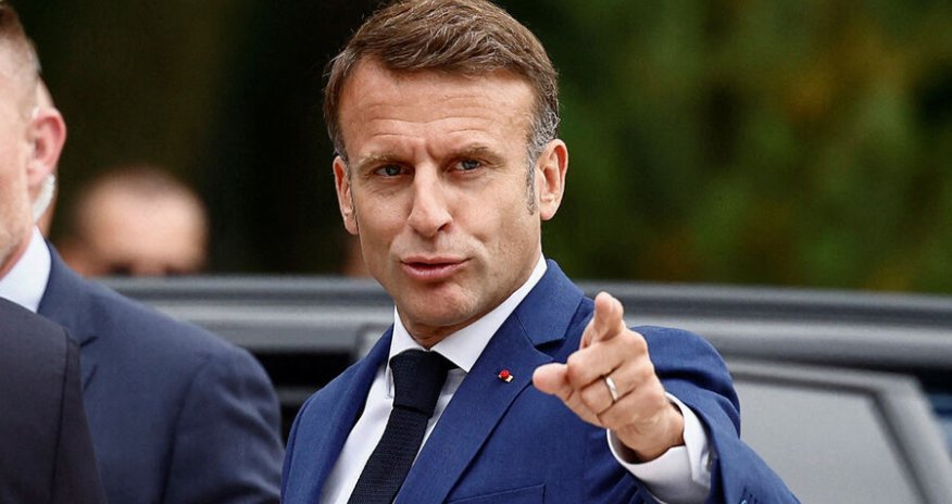 Makron Zelenskini legitim prezident adlandırır