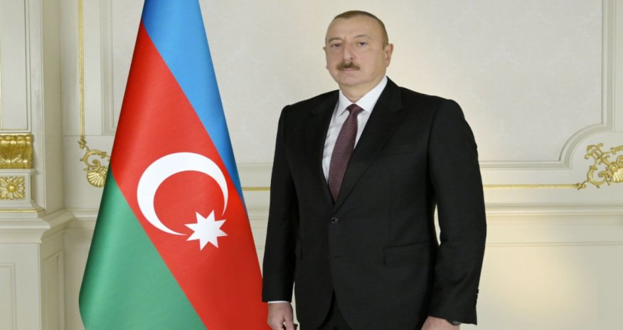 Президент Ильхам Алиев поздравил Президента Гайаны