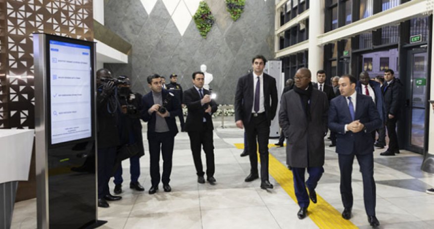 Qvineya-Bisaunun Prezidenti &ldquo;ASAN xidmət&rdquo;də olub