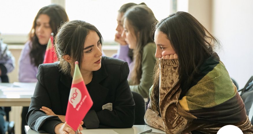 &laquo;Nar&raquo; продолжает делиться своим опытом в сфере мобильной связи со студентами АзТУ