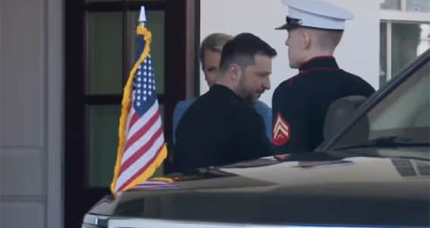 Zelenski Ağ Evi erkən tərk edib - Video