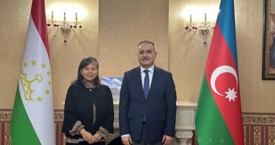 Azərbaycan səfiri yaponiyalı həmkarı ilə görüşüb