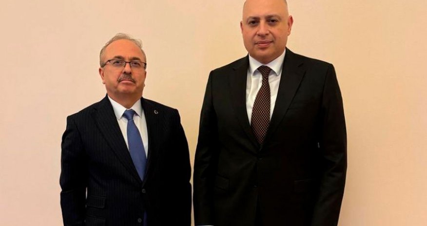 Замглавы МИД Азербайджана принял посла Турции