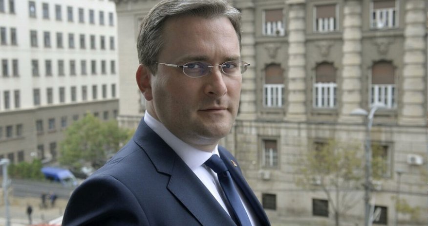 Serbiyada etirazlar zamanı nazirə hücum edilib