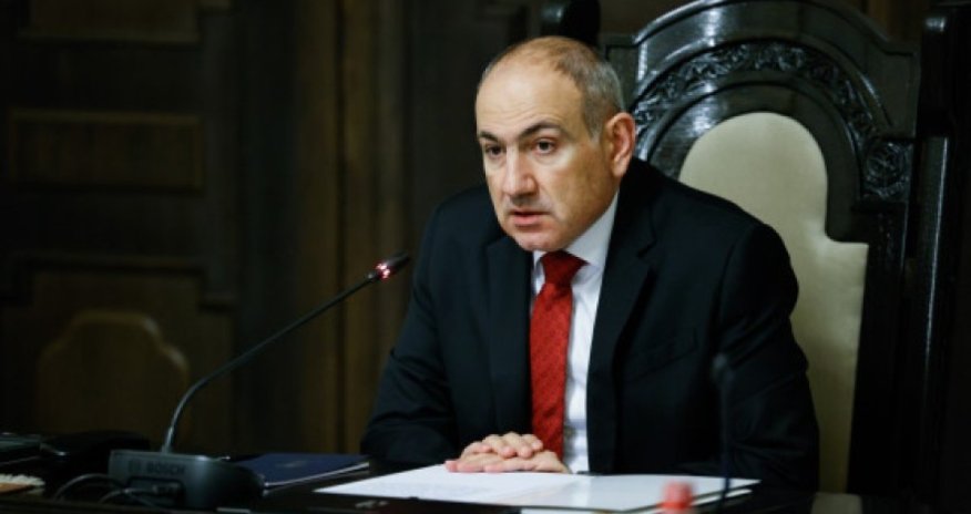 Пашинян обсудил с соратниками ход переговоров с Баку