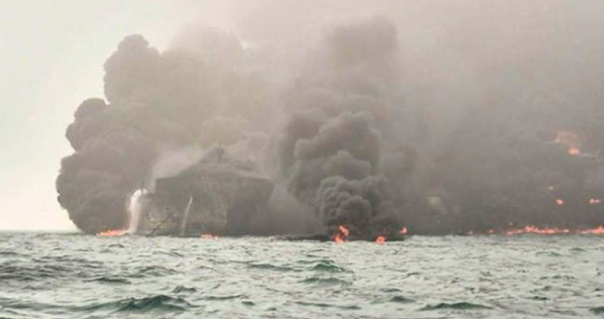 Britaniya sahillərində tankerlə yük gəmisi toqquşub,30-dan çox yaralı var