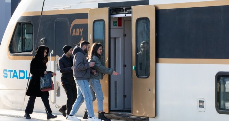 АЖД будет работать в усиленном режиме в праздничные дни