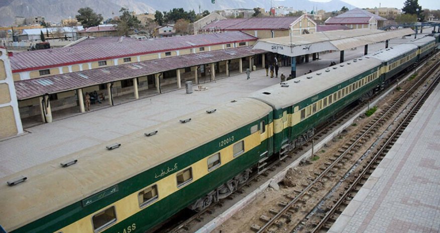 Захват поезда террористами: убиты десятки заложников