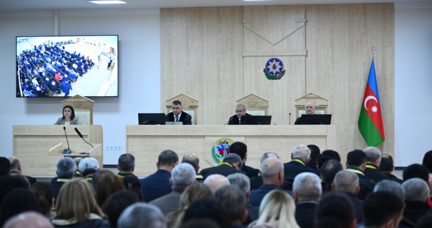 Çoxsaylı cinayətlərin törədilməsində təqsirləndirilən erməniəsilli şəxslərin məhkəməsi davam etdirilib