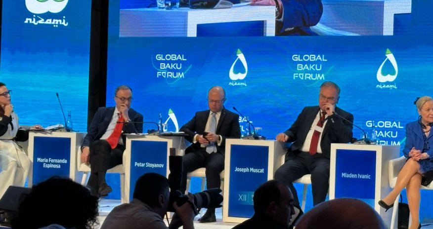 Orta Dəhliz aşağı nəqliyyat xərci ilə yüklərin daşınmasına faydalı olacaq-Qırğızıstanın sabiq baş naziri