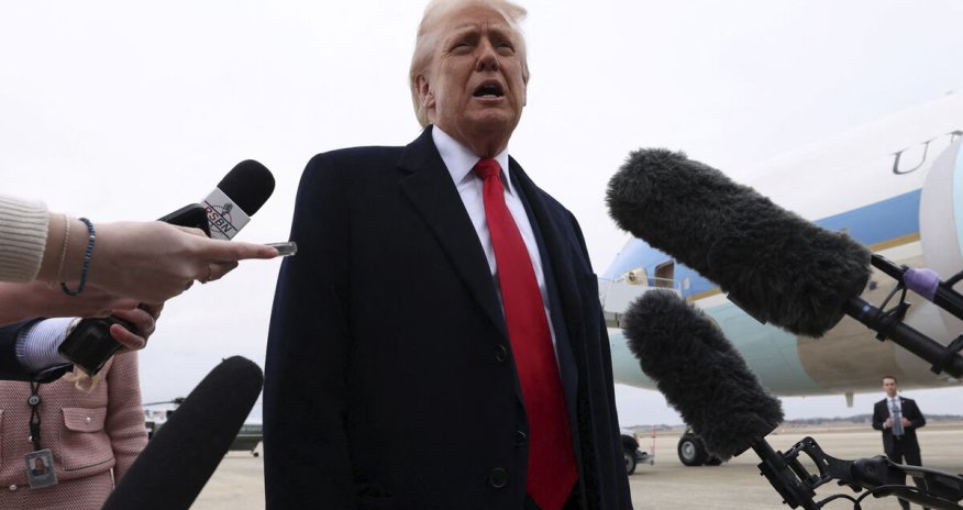 ВСША допустили отравление Трампа после удара микрофоном