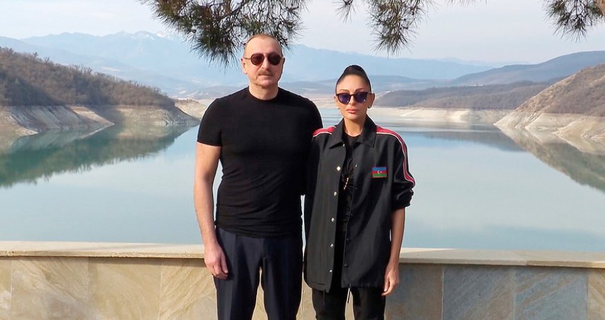 Prezident və birinci xanımın Ağdərəyə səfərinin görüntüləri sosial şəbəkələrdə paylaşılıb