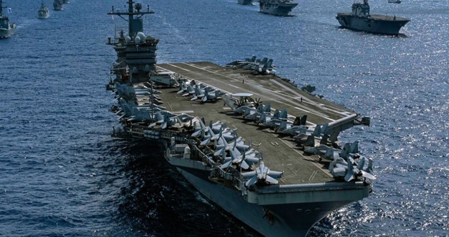 Husilərin ABŞ-nin gəmisinəzərbə endirdiyi iddia edilir