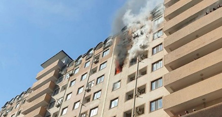 Xırdalanda yaşayış kompleksində yanğın söndürülüb - YENİLƏNİB