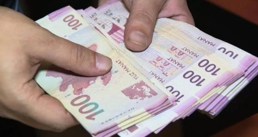 Bu şəxslərin maaşı artırıldı