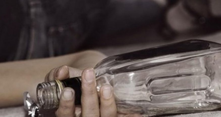 Bayram günü spirtli içkidən zəhərlənib ölüb