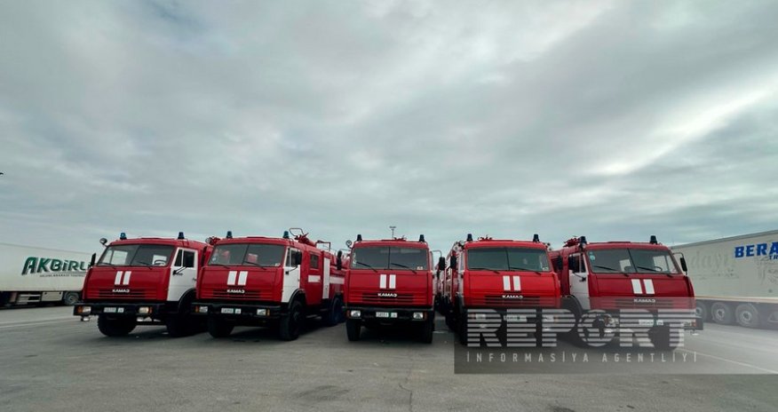 Азербайджан подарил МЧС Кыргызстана пожарные автомобили спецназначения