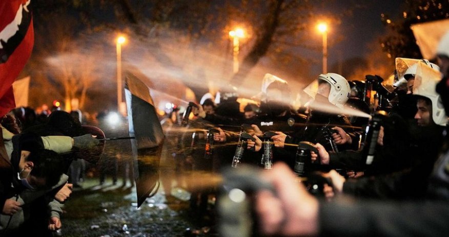 В Турции задержаны 343 участника незаконных акций протеста