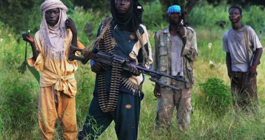 

Nigeriyada təhlükəsizlik qüvvələrinin 10 əməkdaşı öldürülüb, yaralılar var
