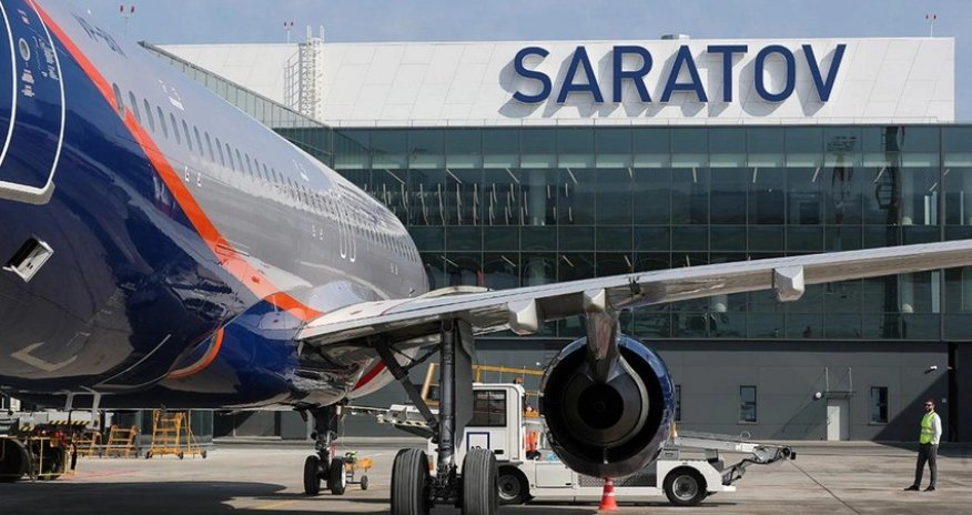 Saratovda sərnişin təyyarəsi qəzalı eniş edib